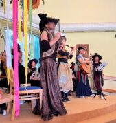 Vystoupení našich krásných,,čarodějek"